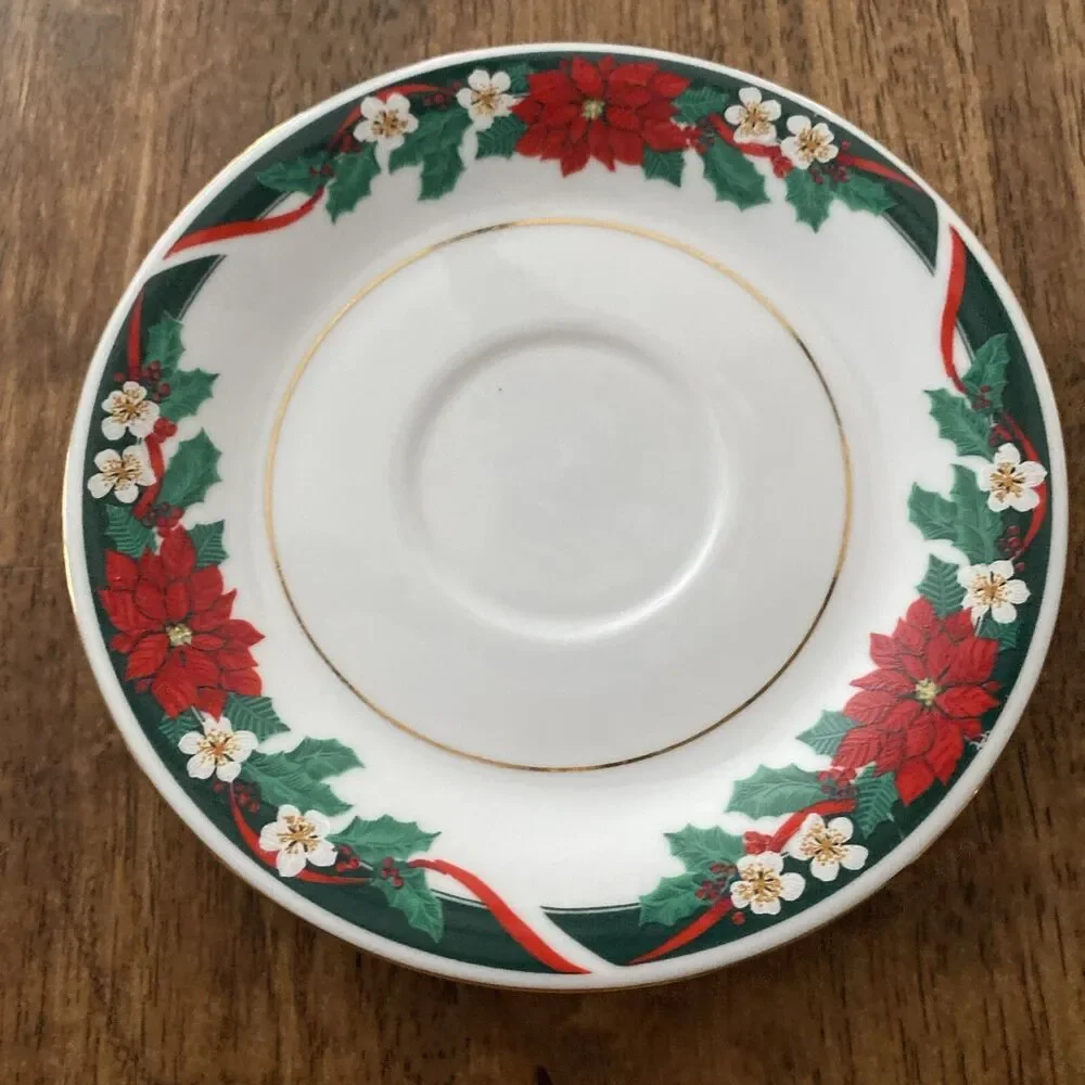 6 Vintage Poinsettia Christmas Saucer Plates Tienshan Fine China Deck Halls 6”